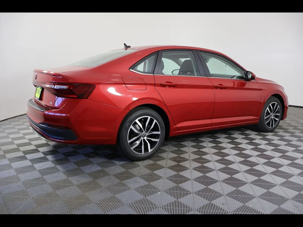 New 2026 Red Volkswagen 1.5T SE image 6