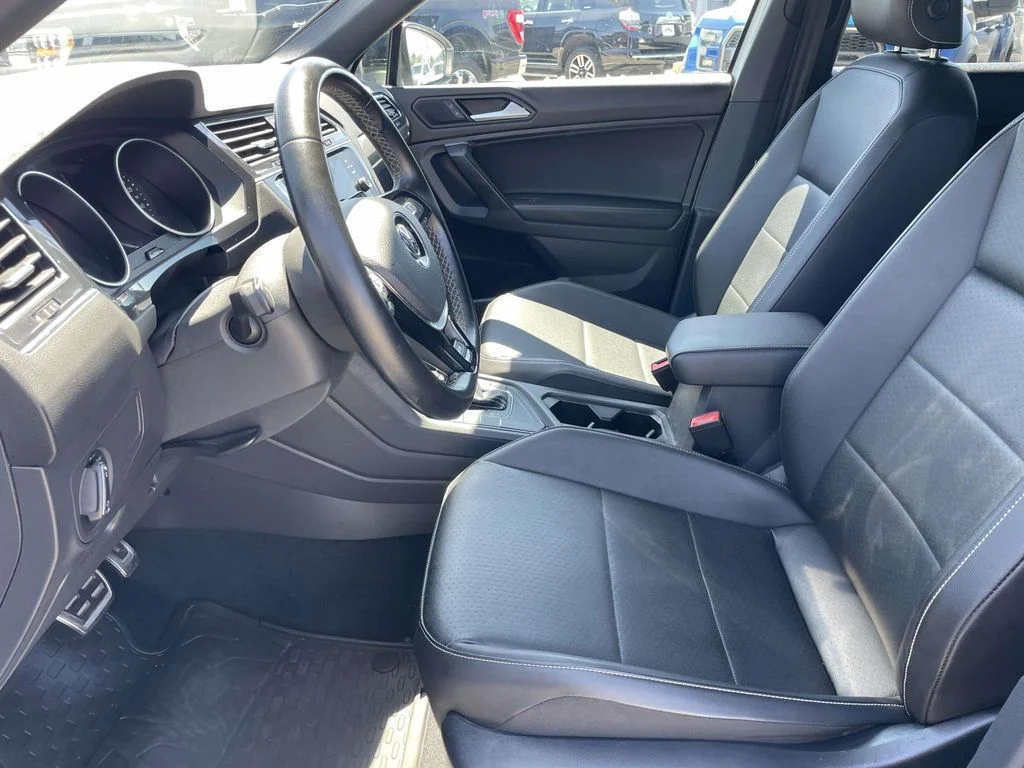 Used 2021 White Volkswagen 2.0T SE R-Line Black image 17