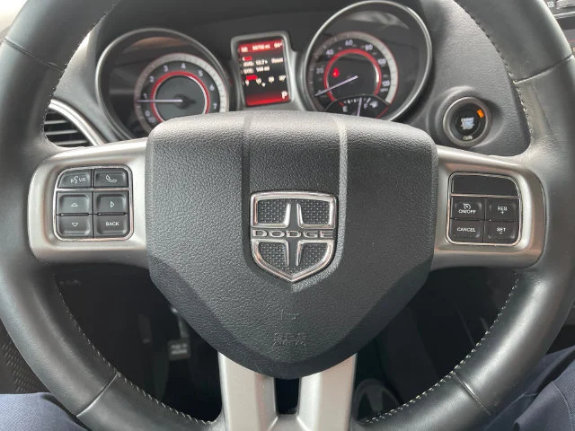 Used 2018 White Dodge Crossroad image 10