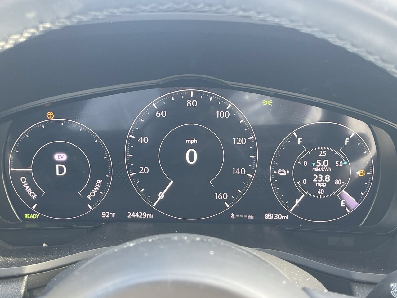 Used 2024 Rhodium White Premium Mazda Preferred image 6