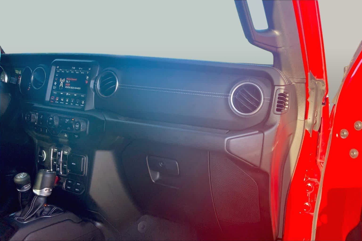 Used 2020 Firecracker Red Clearcoat Jeep Overland image 15