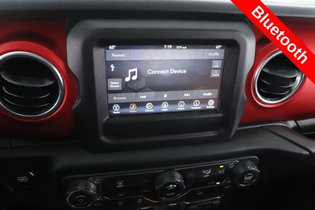 Used 2020 Red Jeep Unlimited Rubicon image 3