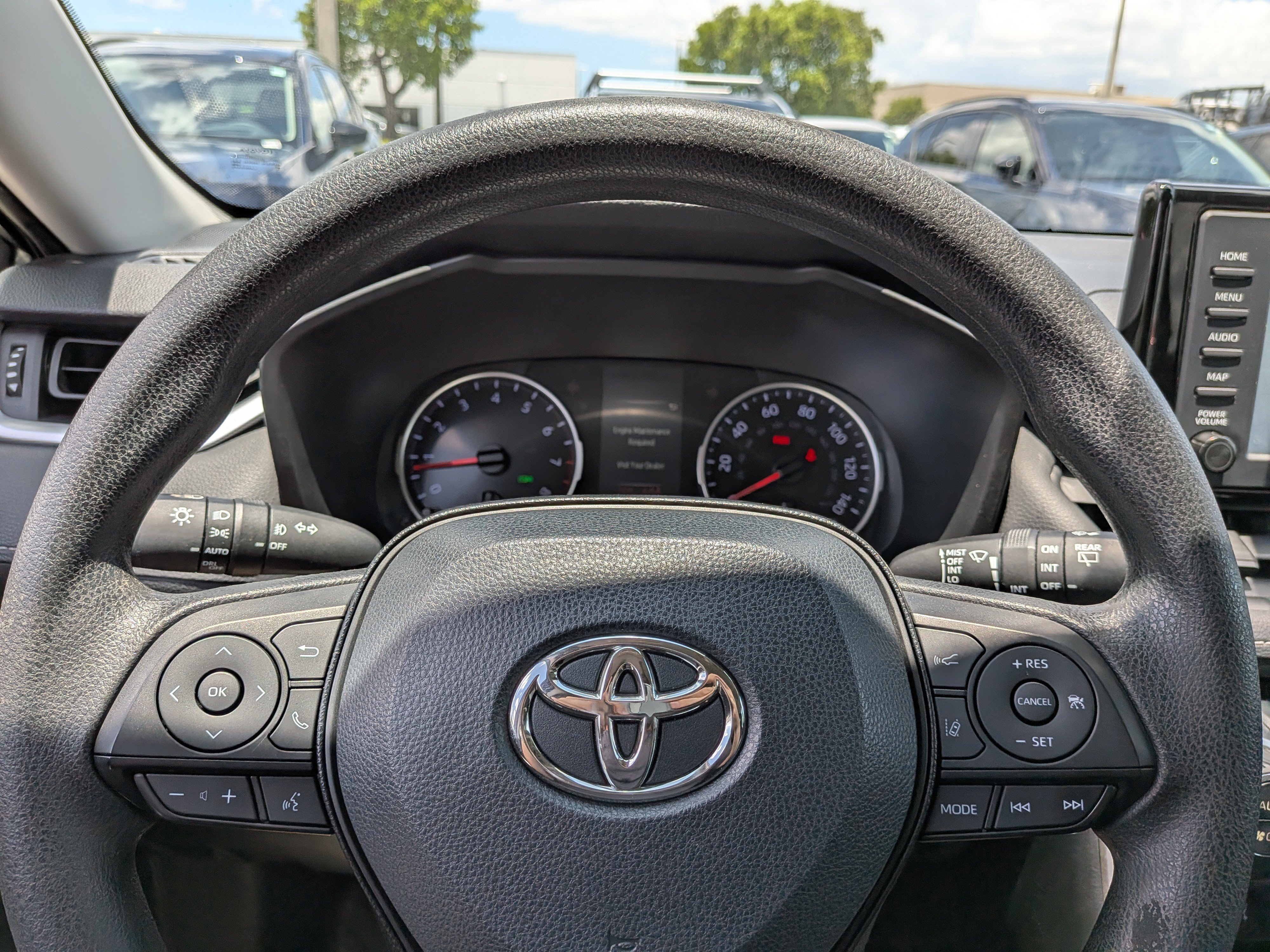 2019 Toyota RAV4 XLE - Photo 27