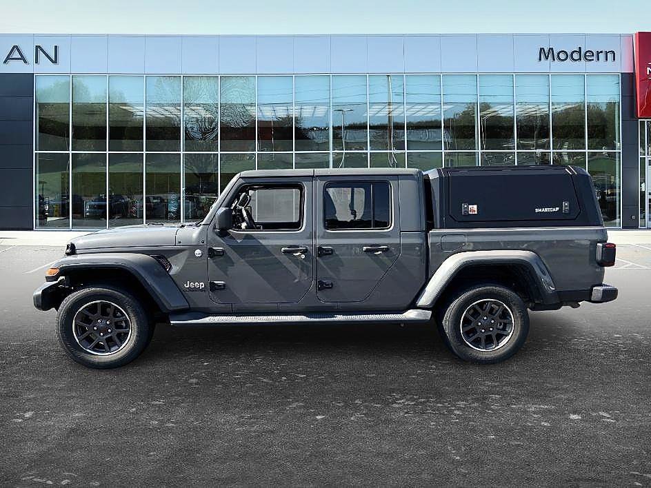 Used 2020 Sting-Gray Clearcoat Jeep Overland image 7