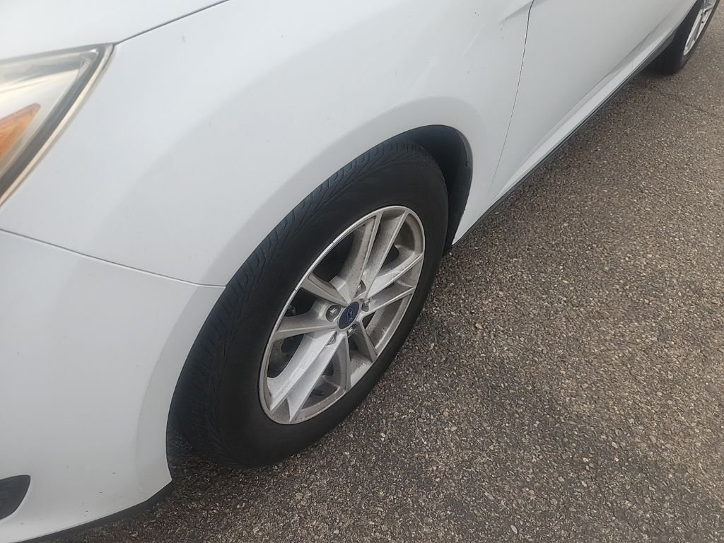 Used 2018 White Ford SE image 7