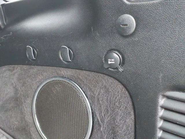 Used 2018 Billet Silver Metallic Jeep Altitude image 30