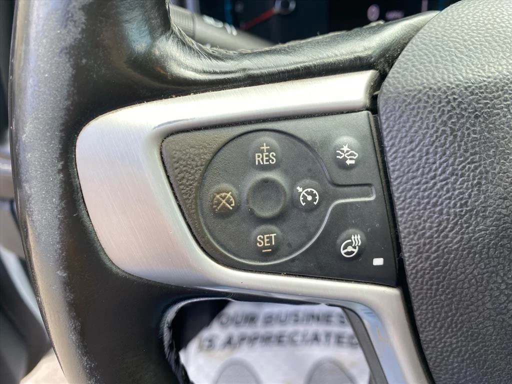Used 2019 Summit White GMC 4WD SLE image 18