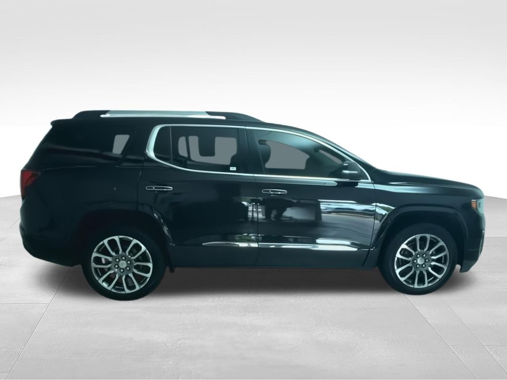 Used 2022 Black GMC Denali image 9