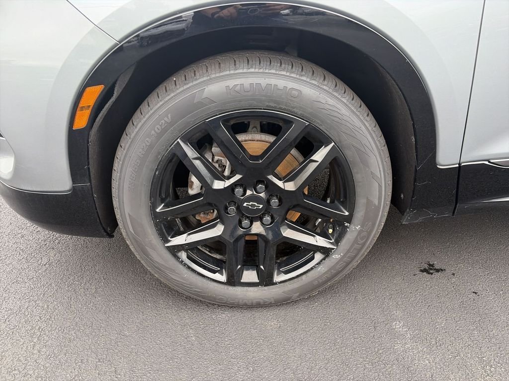 Used 2024 Gray Chevrolet RS image 16