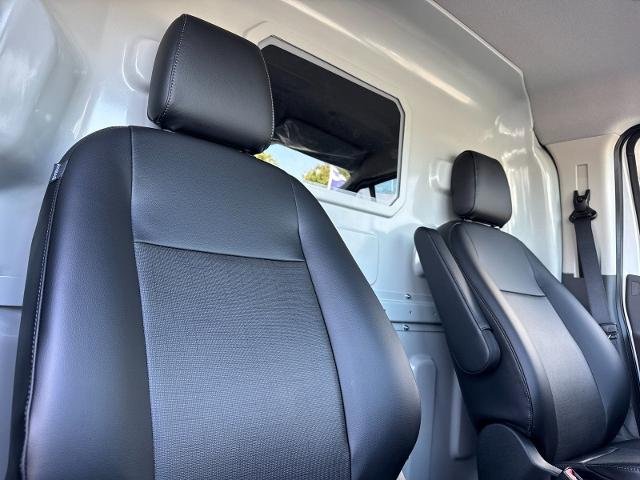 New 2026 Oxford White Ford Cargo Van image 38