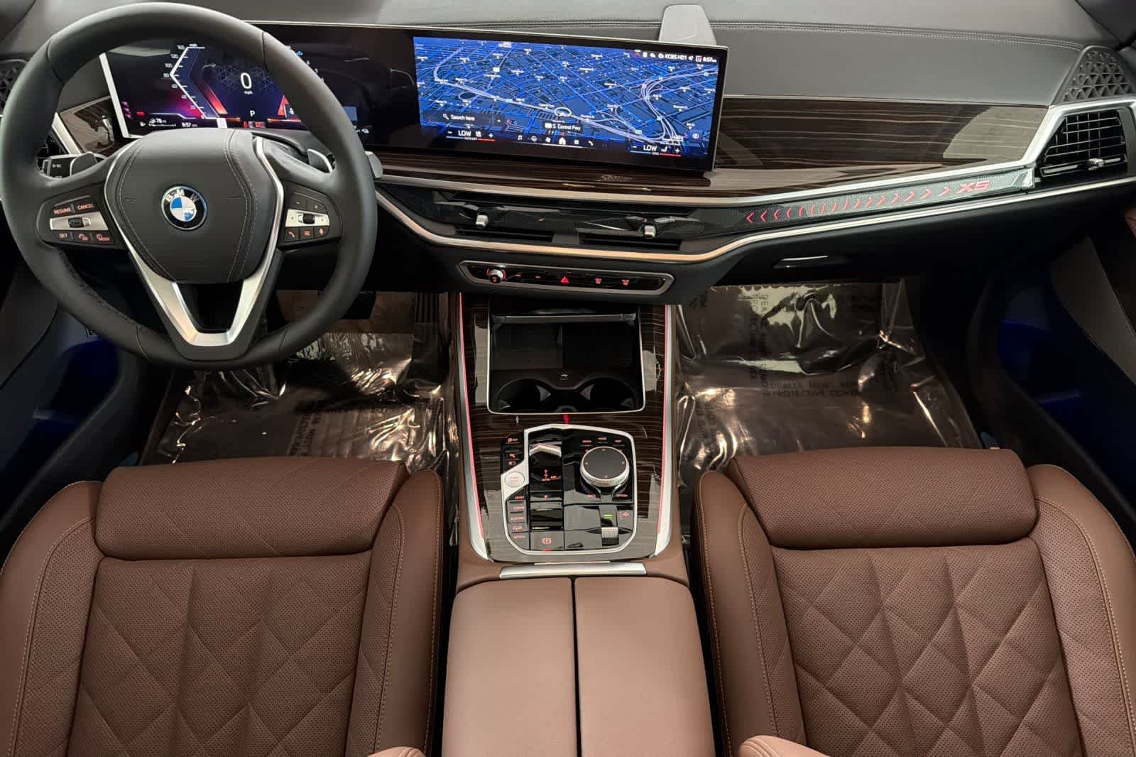New 2026 Manhattan Green Metallic BMW xDrive50e image 3