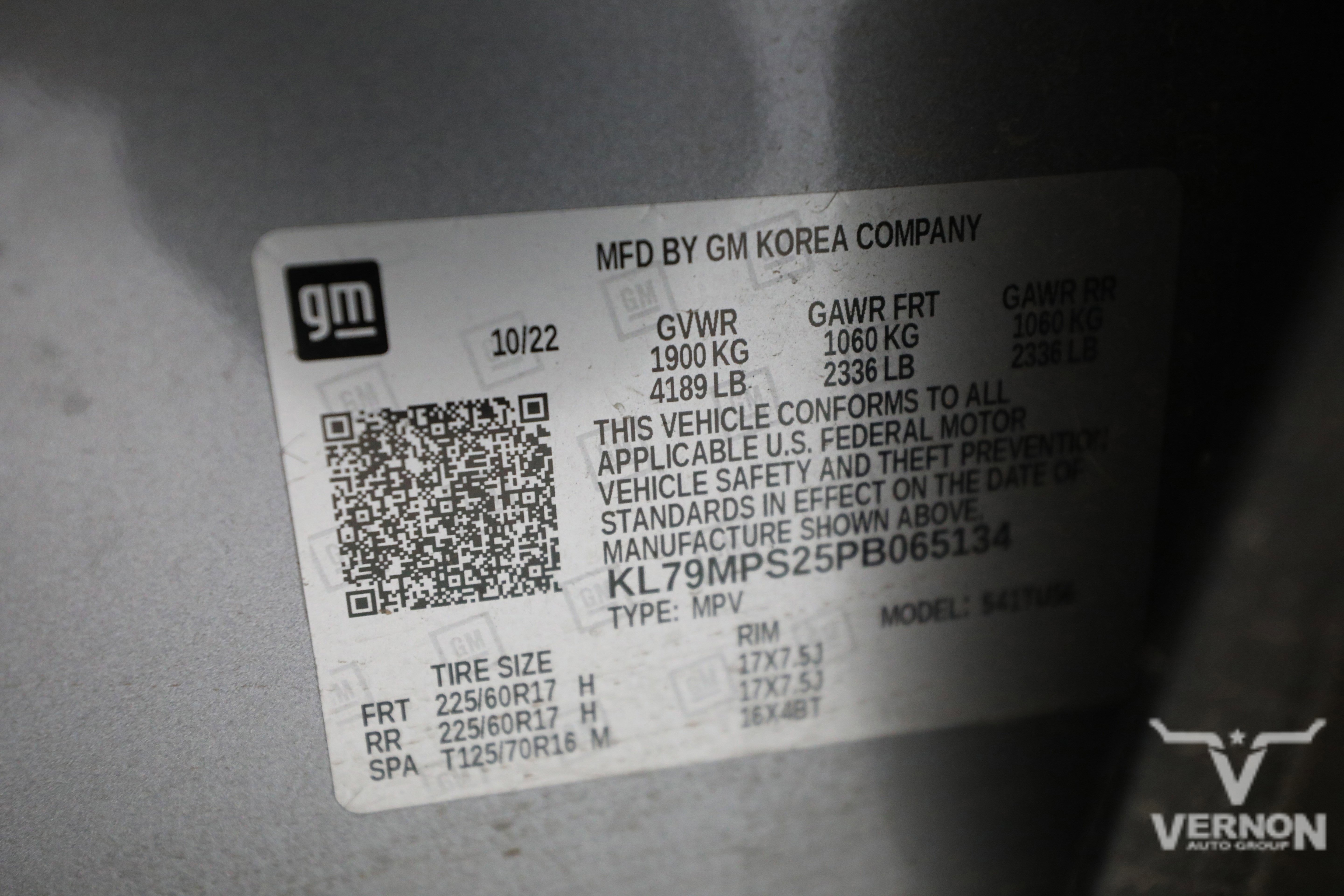 Used 2023 Sterling Gray Metallic Chevrolet Y image 13