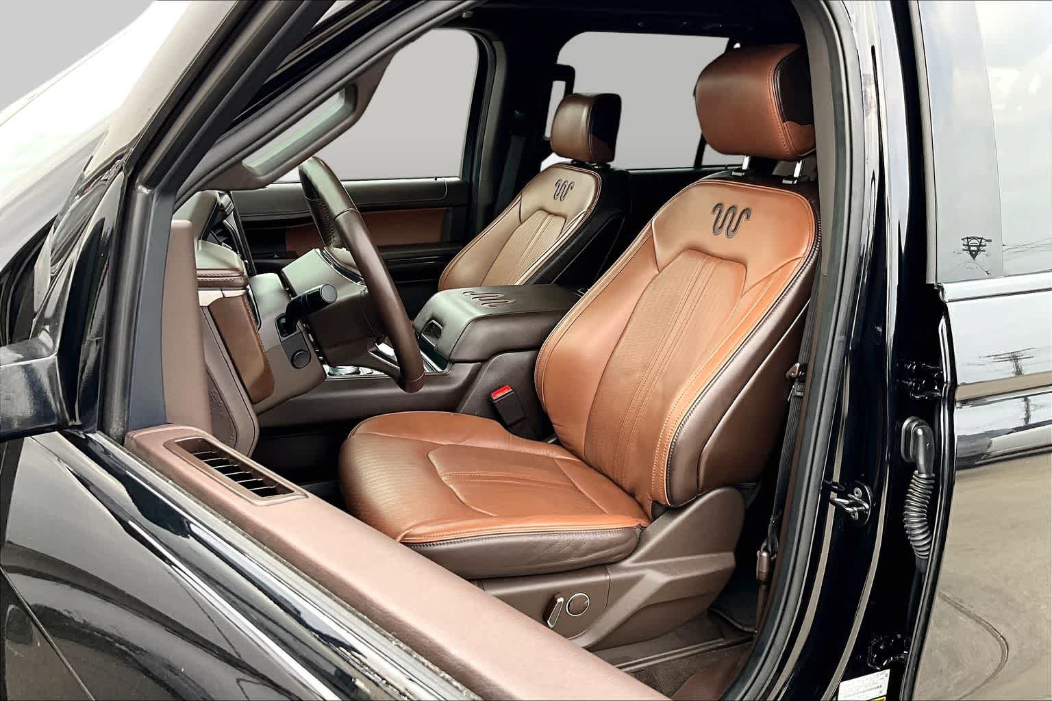 Used 2024 Agate Black Ford King Ranch image 8