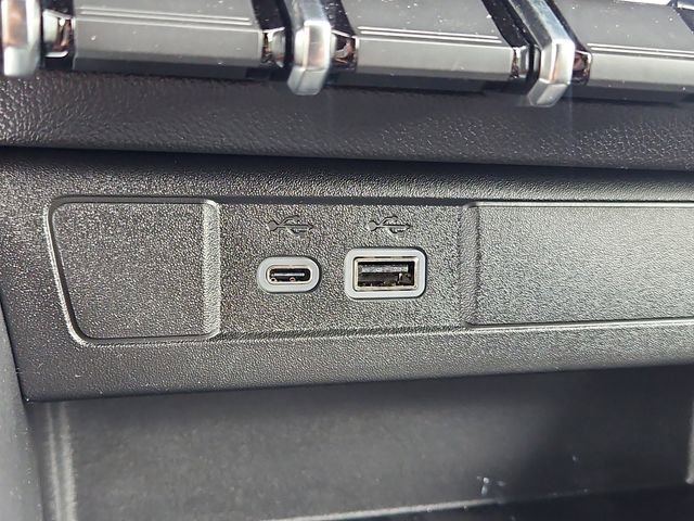 New 2026 Onyx Black GMC Elevation image 10