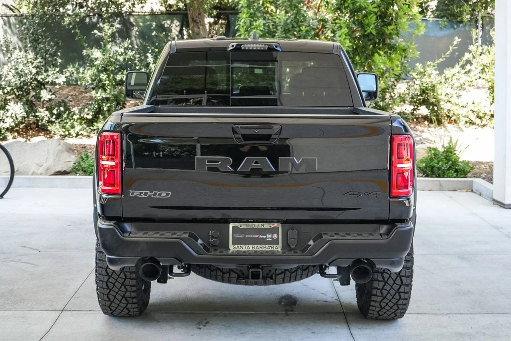 New 2026 Diamond Black Crystal Pearl-Coat Exterior Paint RAM RHO image 5