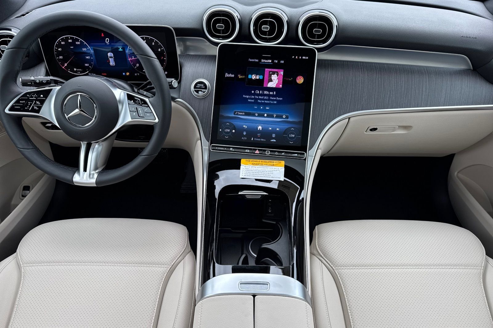 Used 2026 Black Mercedes-Benz GLC 300 image 2