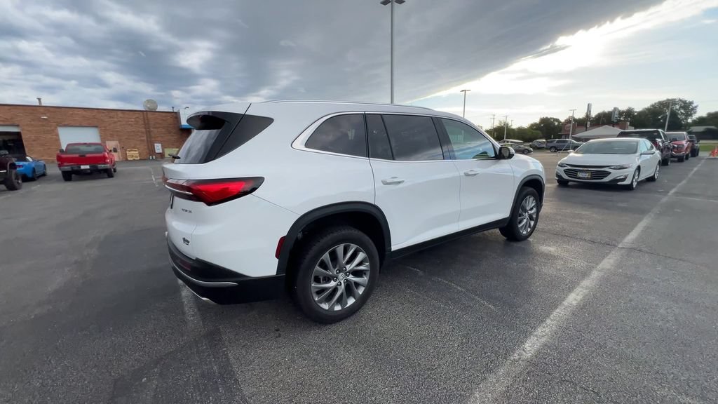 2025 Buick Enclave Preferred - Photo 8