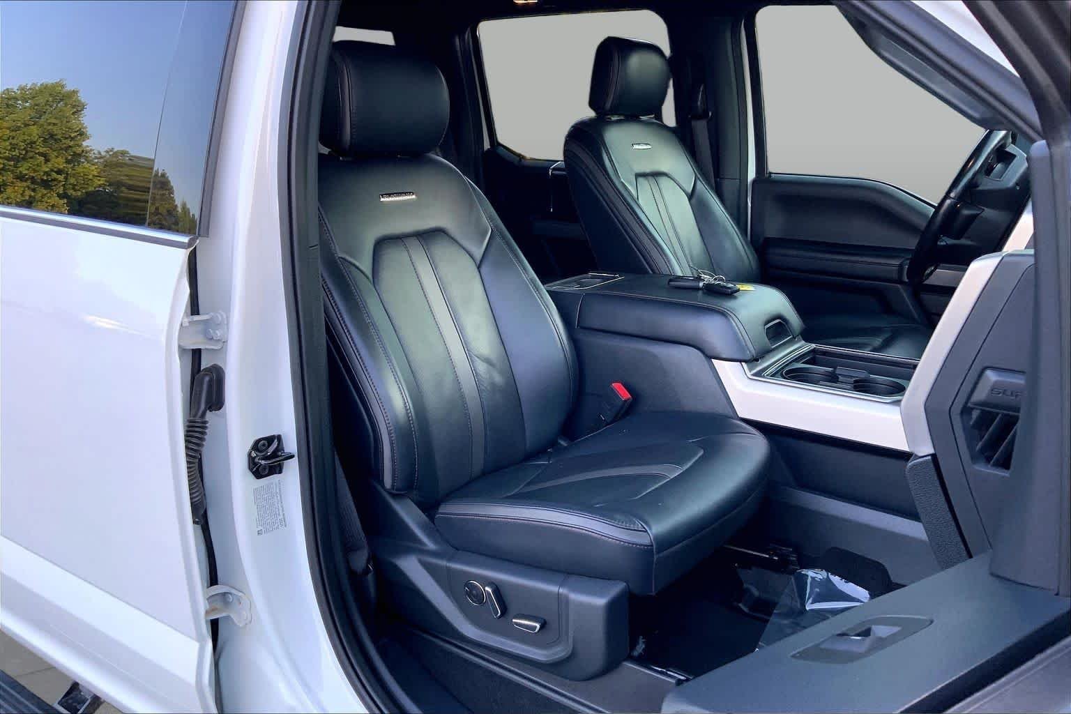 Used 2022 Star White Metallic Tri-Coat Ford Platinum image 8