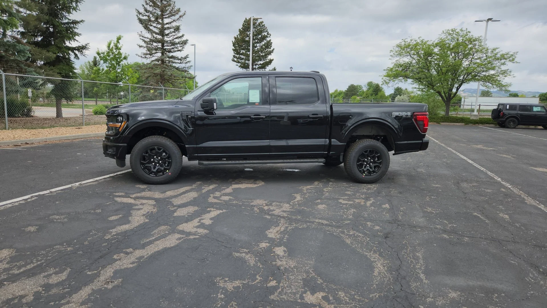 New 2026 Agate Black Metallic Ford XLT image 5