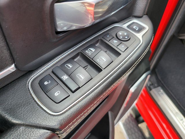 Used 2022  Ram Laramie image 19