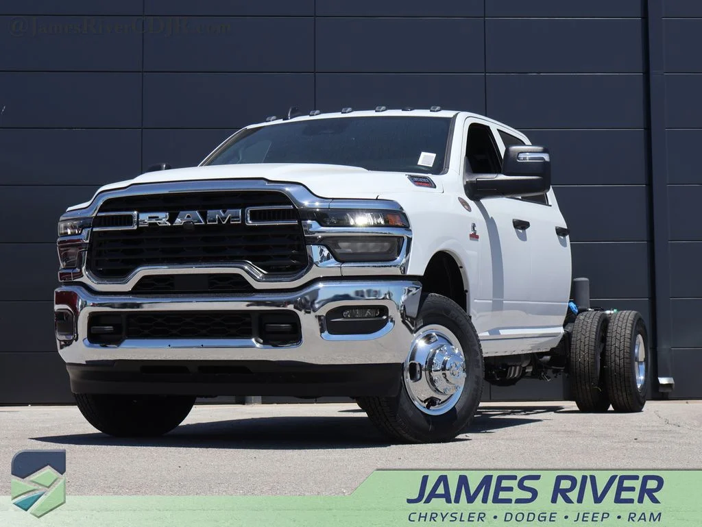 2026 RAM 3500 Tradesman 4X4 Crew Cab's photo