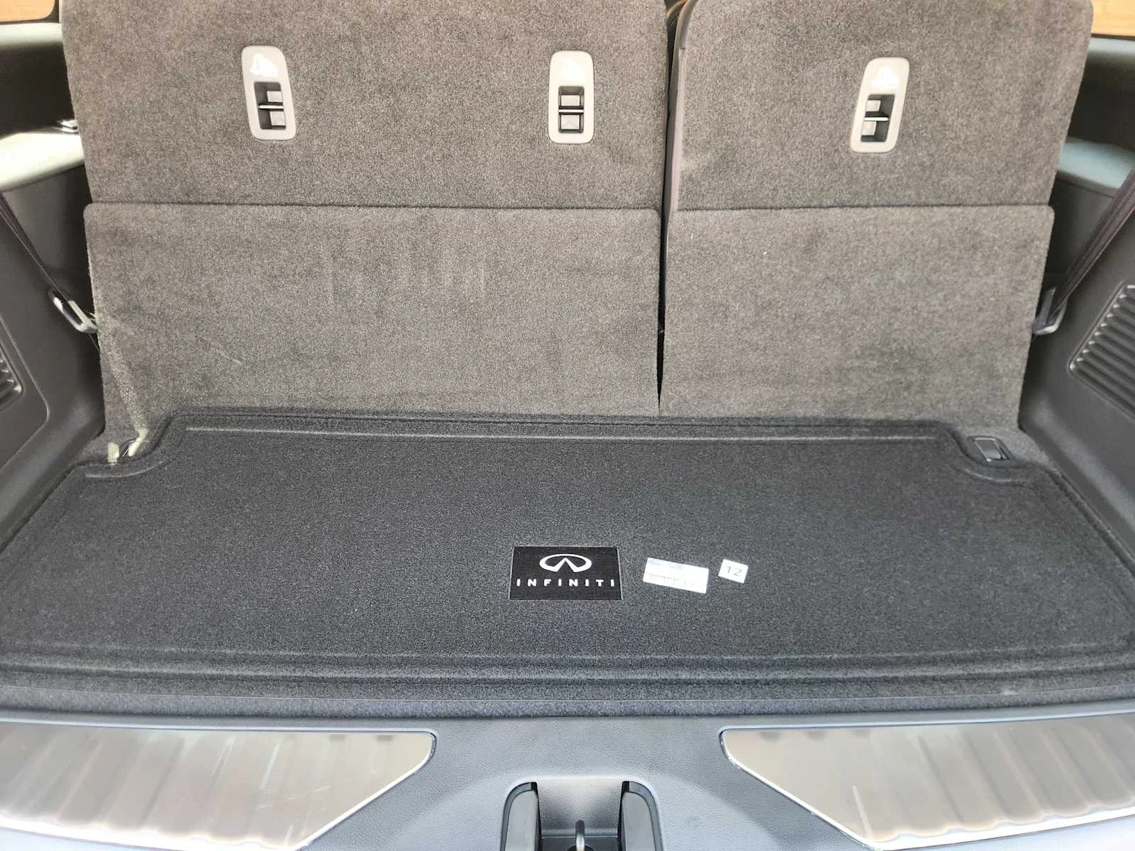 New 2027 DYNAMIC METAL INFINITI Luxe 2WD image 24