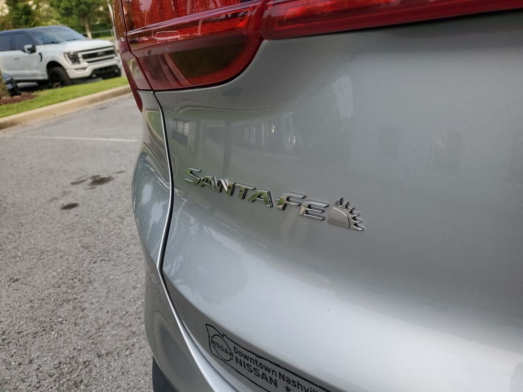 Used 2023 Silver Hyundai SEL image 7
