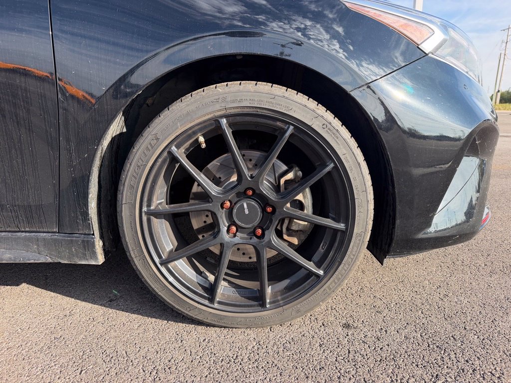 Used 2023 Black Kia GT image 18