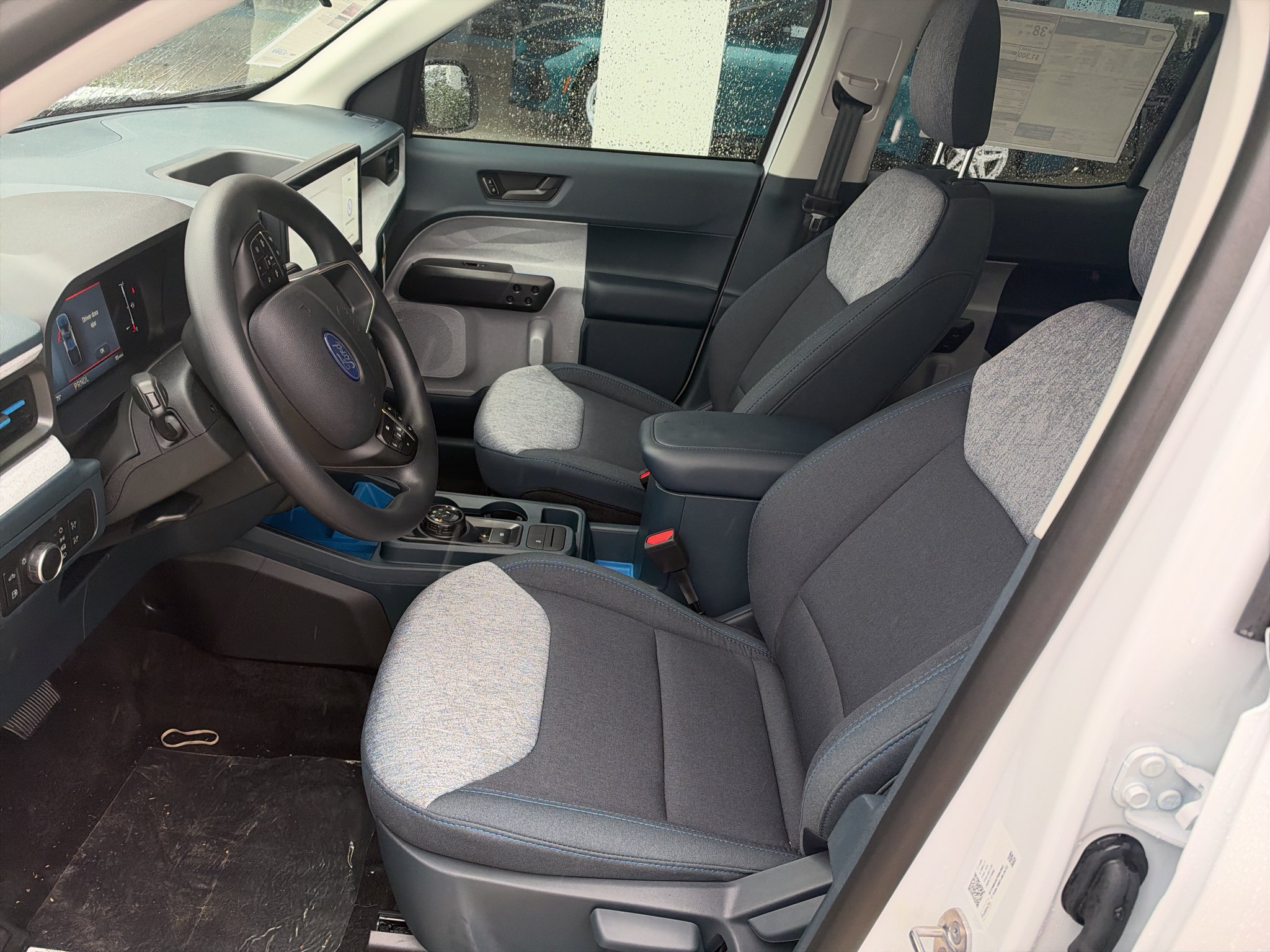 New 2026 Oxford White Ford XLT image 12