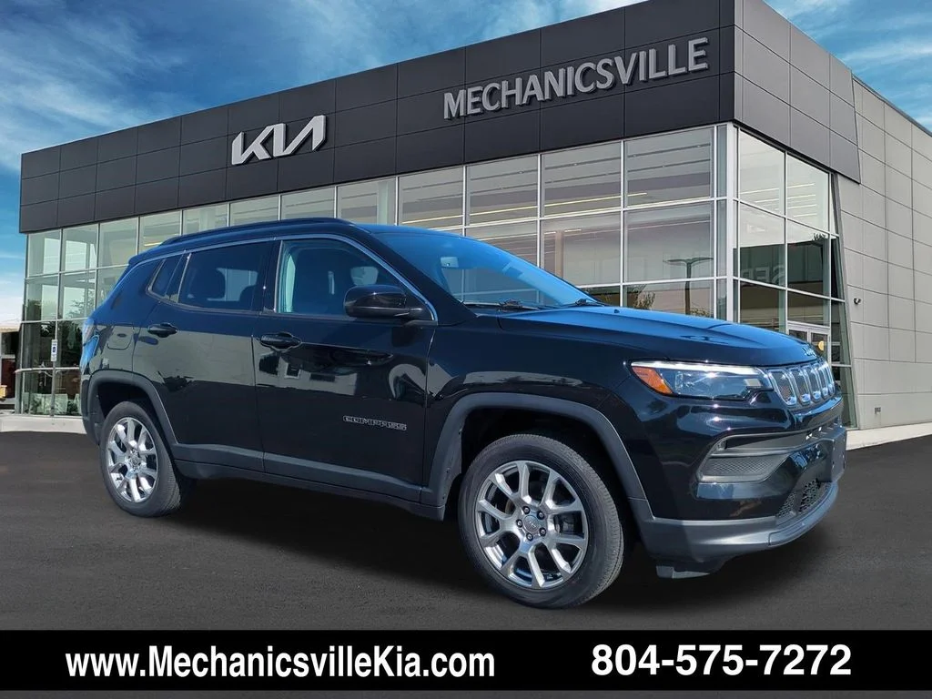 2022 Jeep Compass Latitude Lux 4X4's photo