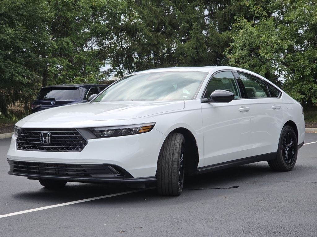 2025 Honda Accord SE - Photo 16