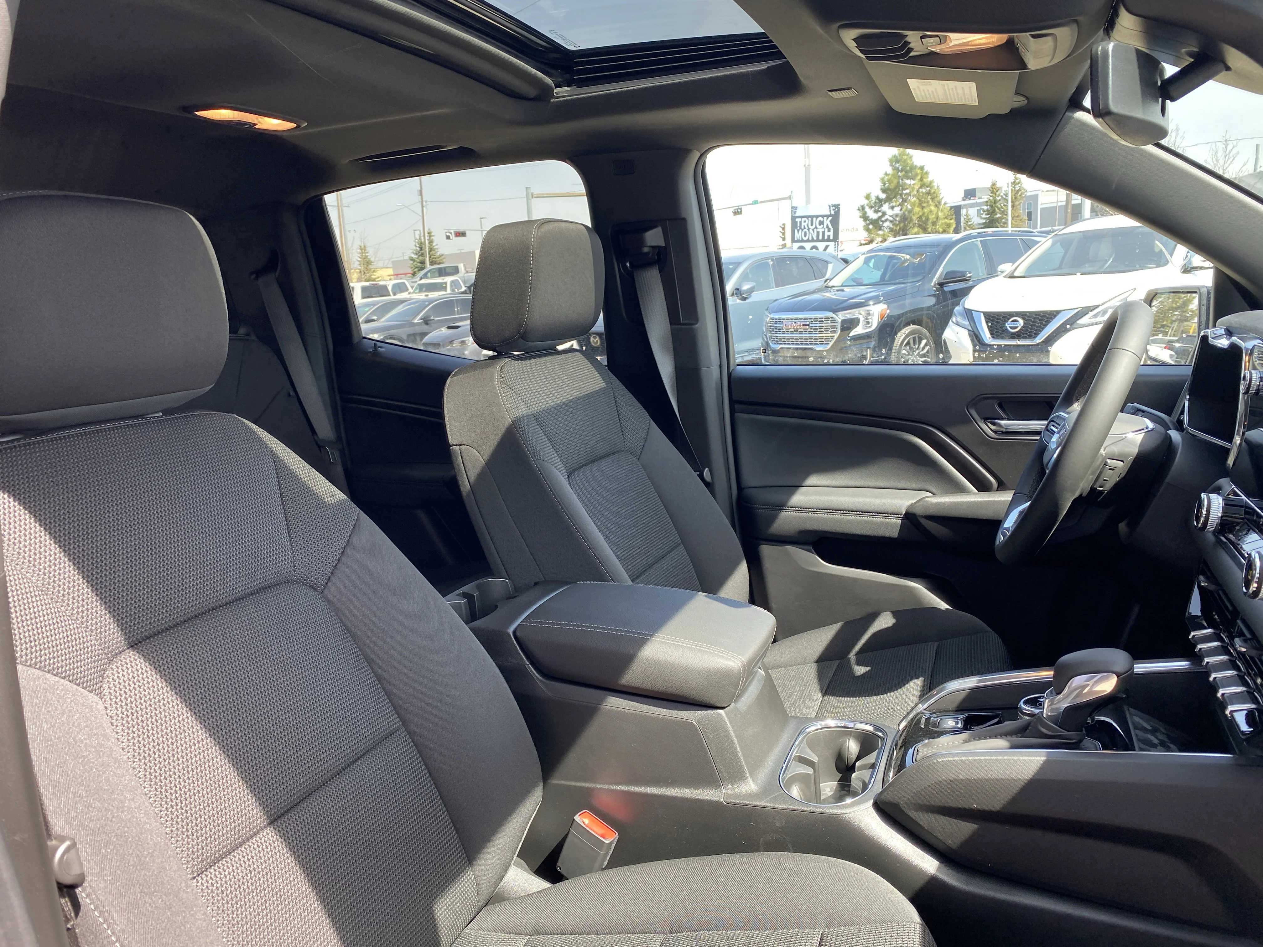 New 2026 ONYX BLACK GMC 4WD Elevation image 30