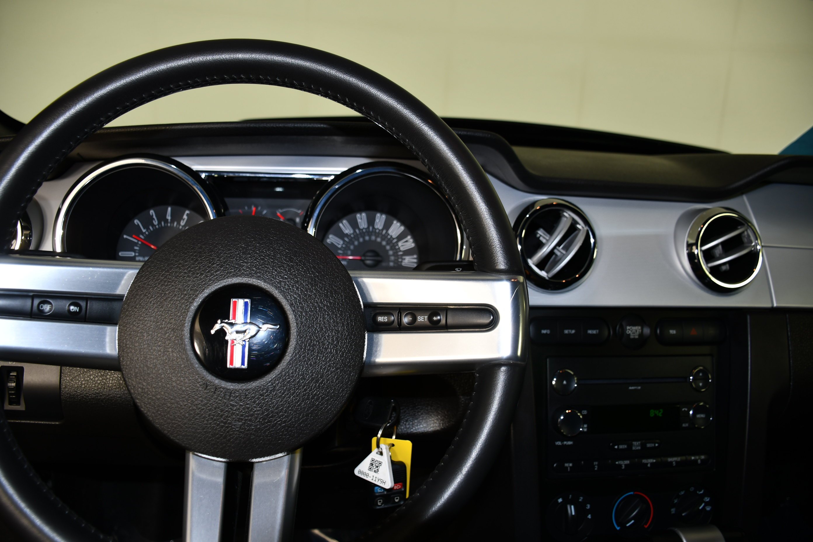 Used 2008 Black Ford GT Deluxe image 16