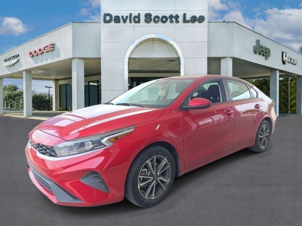 2023 Kia Forte LXS AT's photo