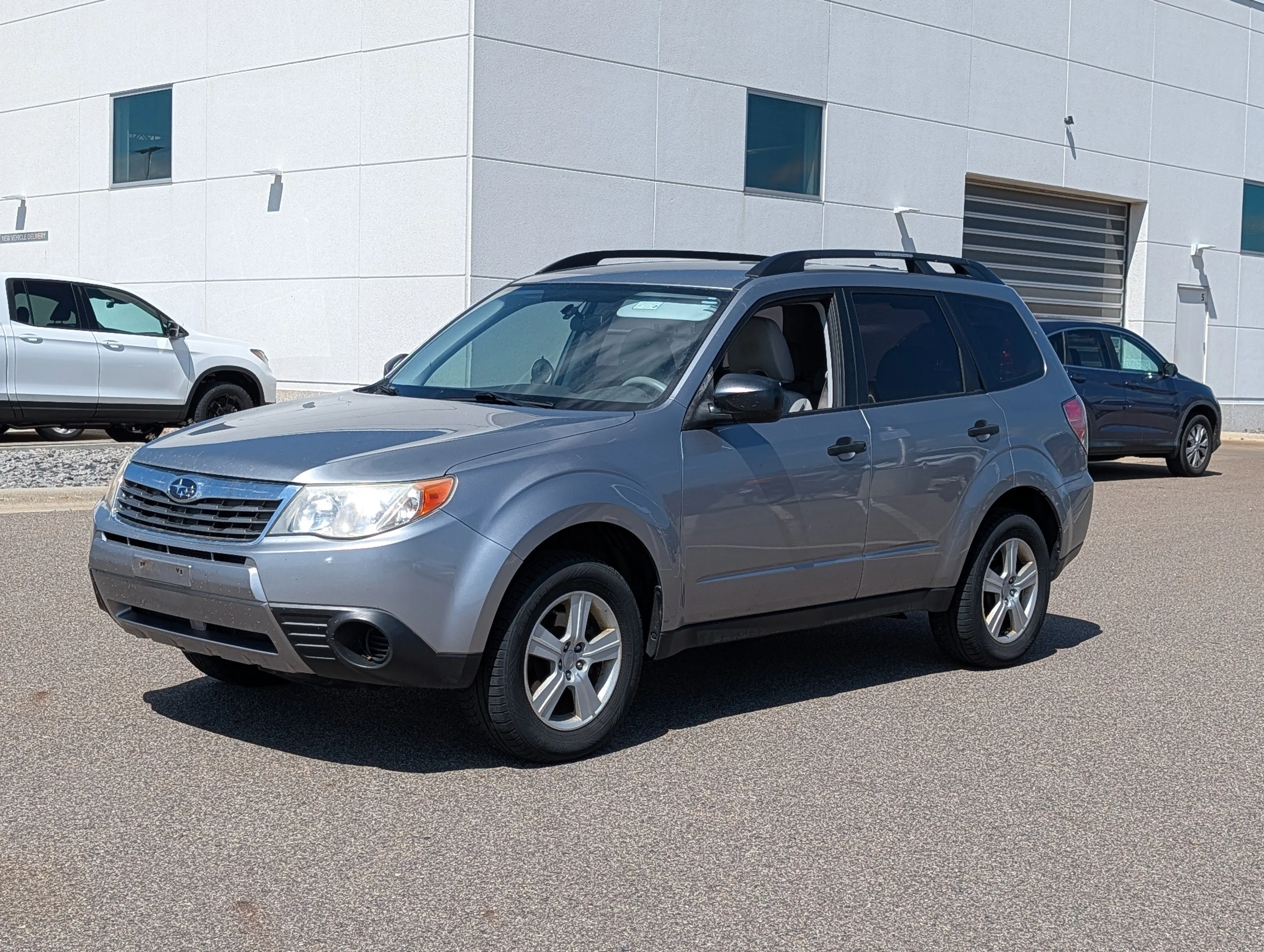 Used 2010 Subaru Forester X with VIN JF2SH6BC2AH916453 for sale in Waite Park, Minnesota