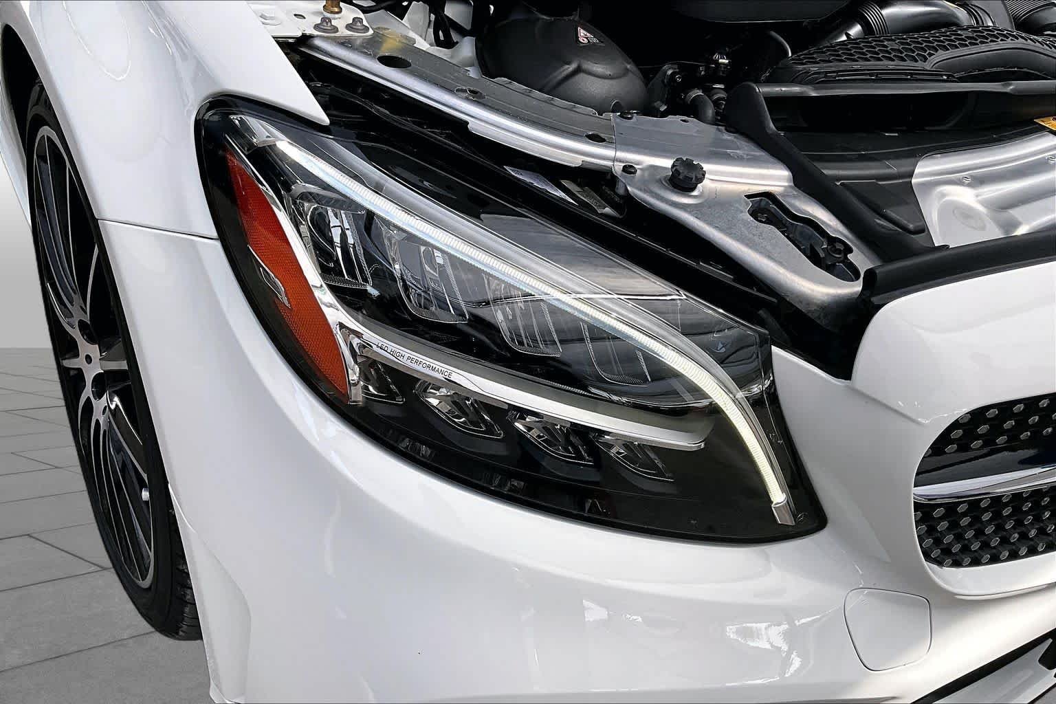 Used 2023 Polar White Mercedes-Benz C 300 image 28