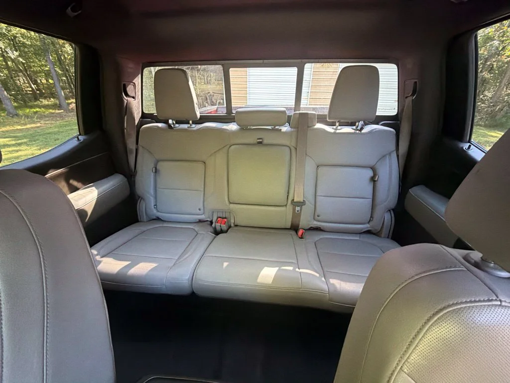Used 2021 Red GMC SLT image 17