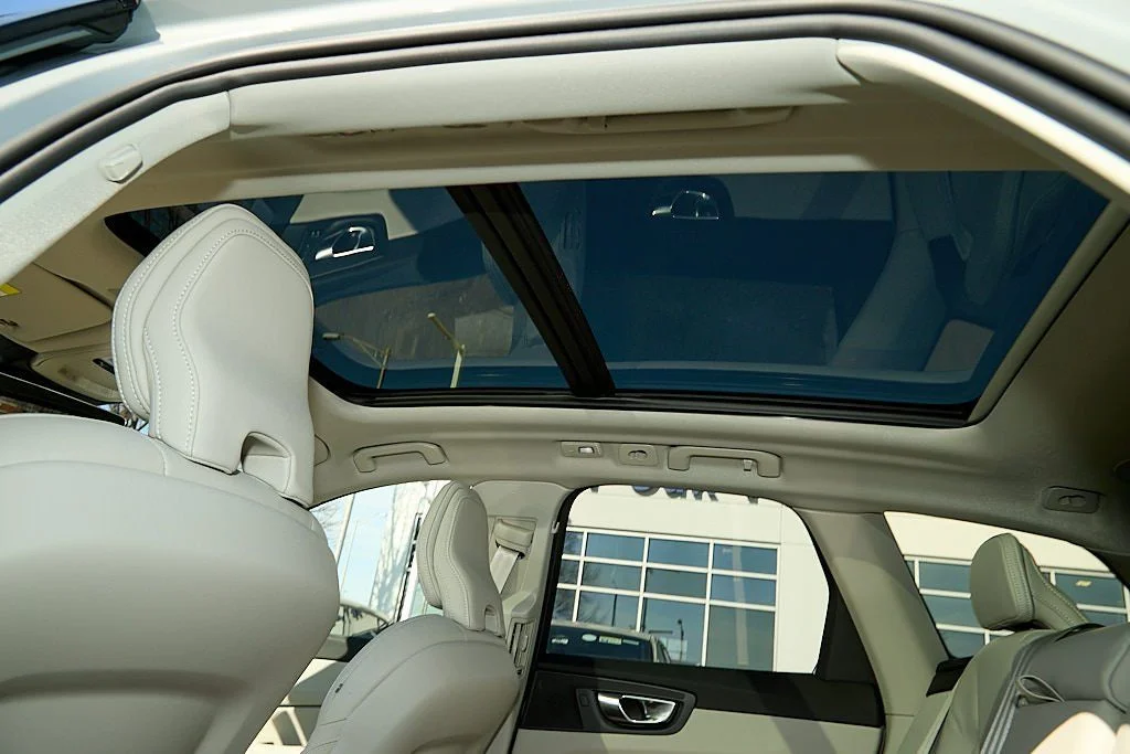 New 2026 Vapour Grey Volvo Ultra image 22