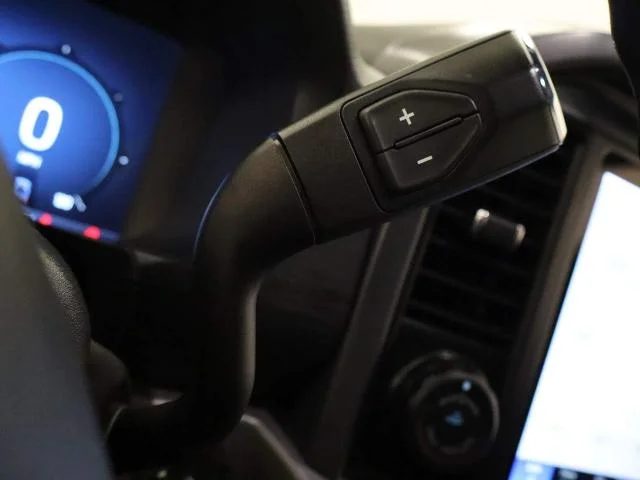 Used 2024 Agate Black Ford XLT Crew Cab image 47