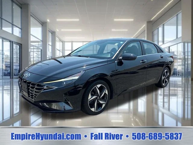 Used 2022 Black Hyundai SEL image 1