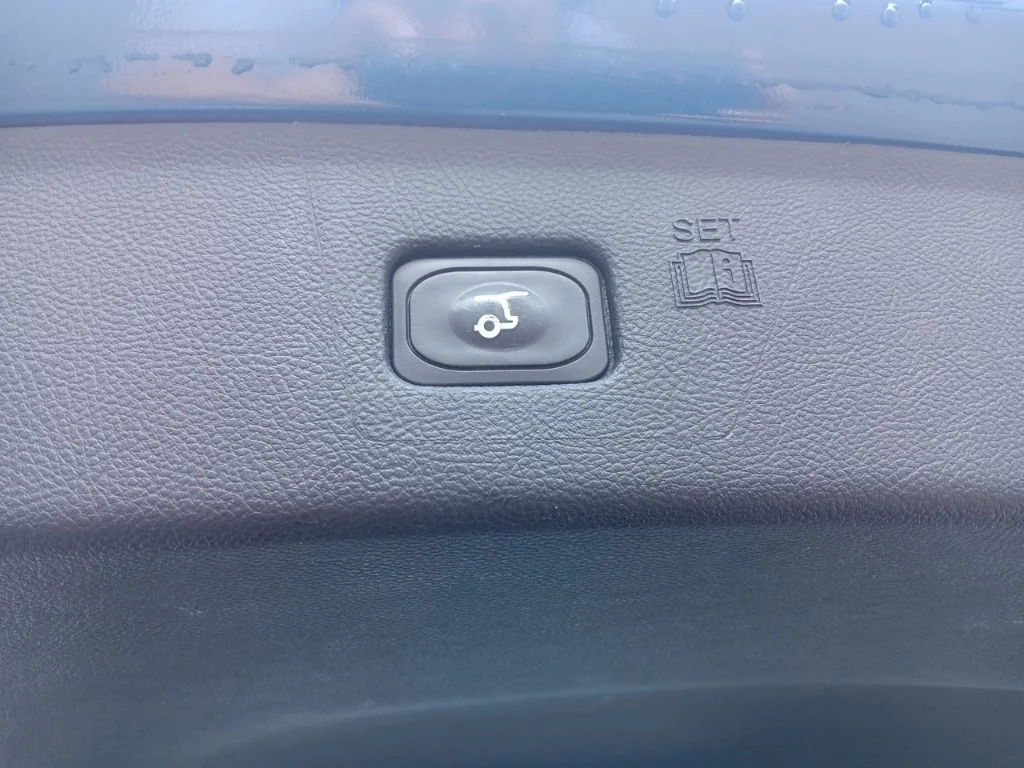 Used 2023 Blue Metallic Ford ST Line image 31