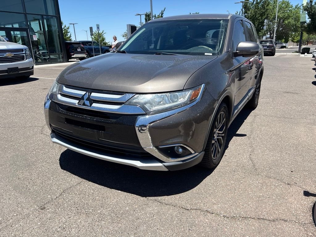 Used 2017 Brown Mitsubishi SE image 2