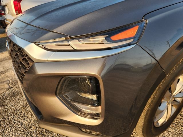 Used 2019 Silver Hyundai SE image 6