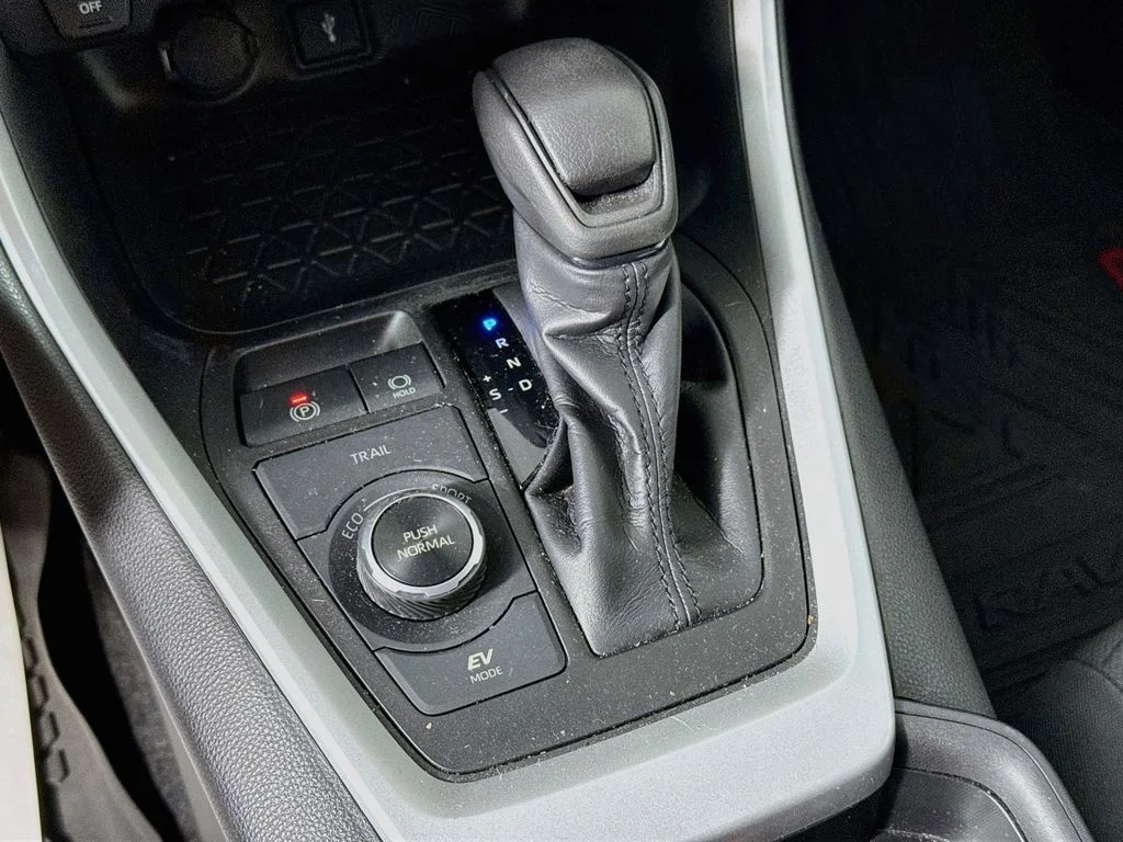 Used 2021 Blue Print Toyota Hybrid XLE image 16