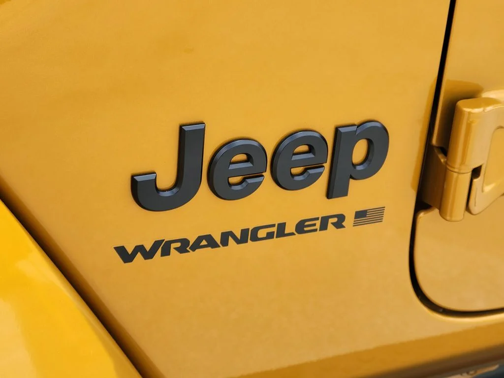 New 2026 Goldilocks Exterior Paint Jeep Sahara image 21
