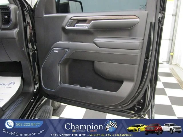 Used 2023 Onyx Black GMC SLT image 45