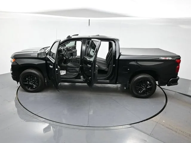 Used 2026 Black Chevrolet Custom image 37