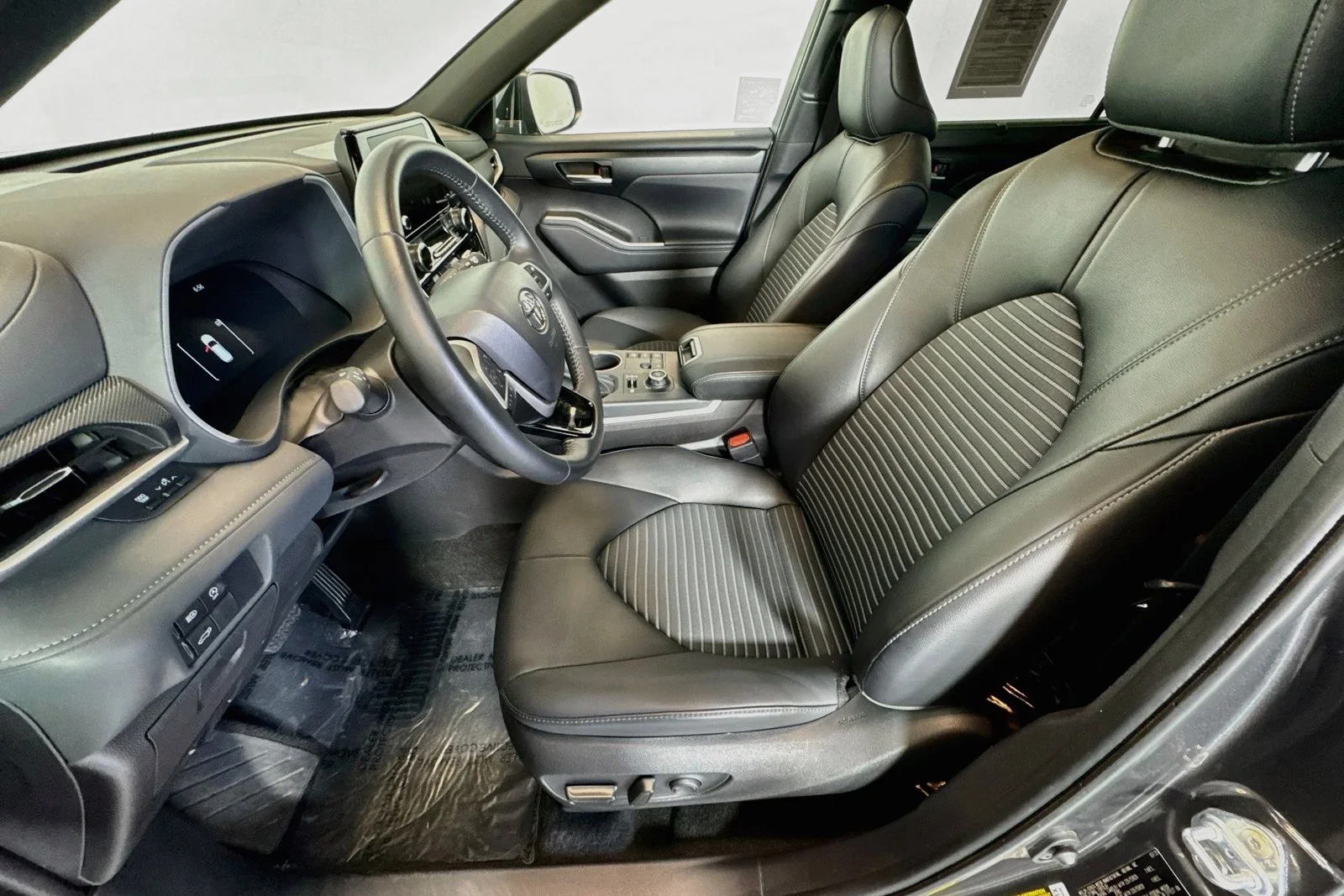 Used 2025 Gray Toyota XSE image 19