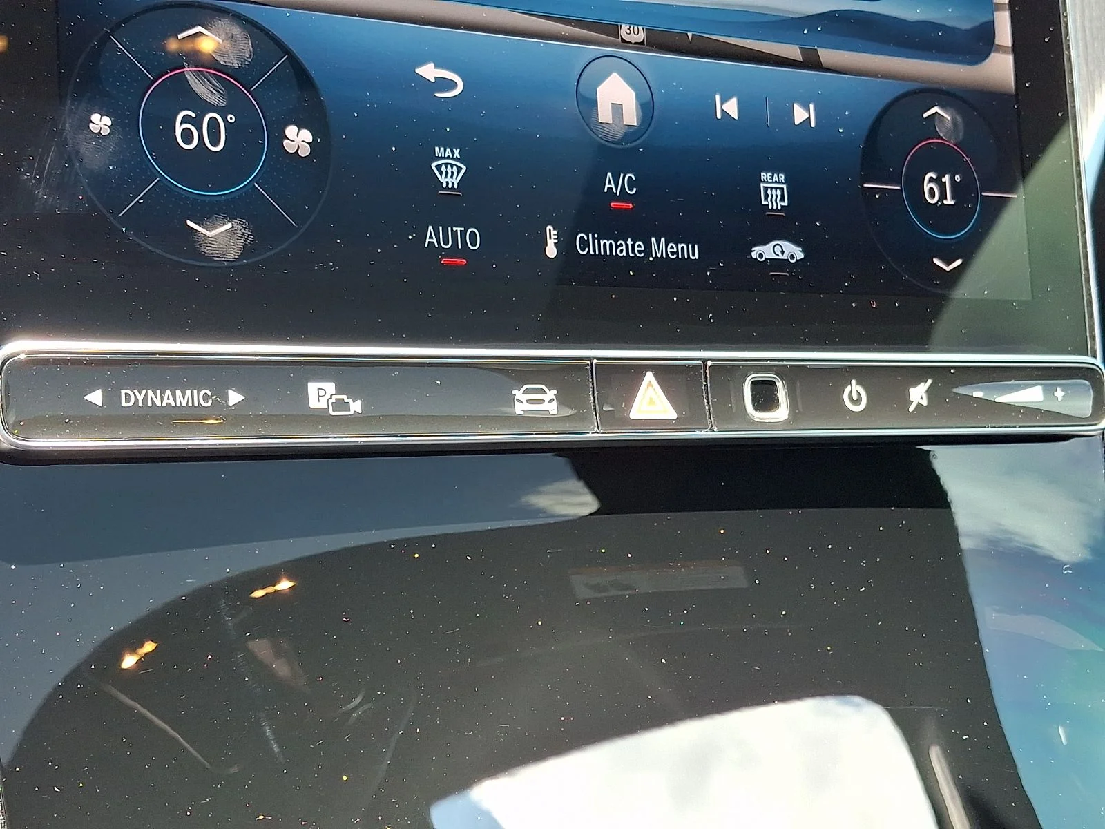 Used 2025  Mercedes-Benz GLC 300 Coupe image 24