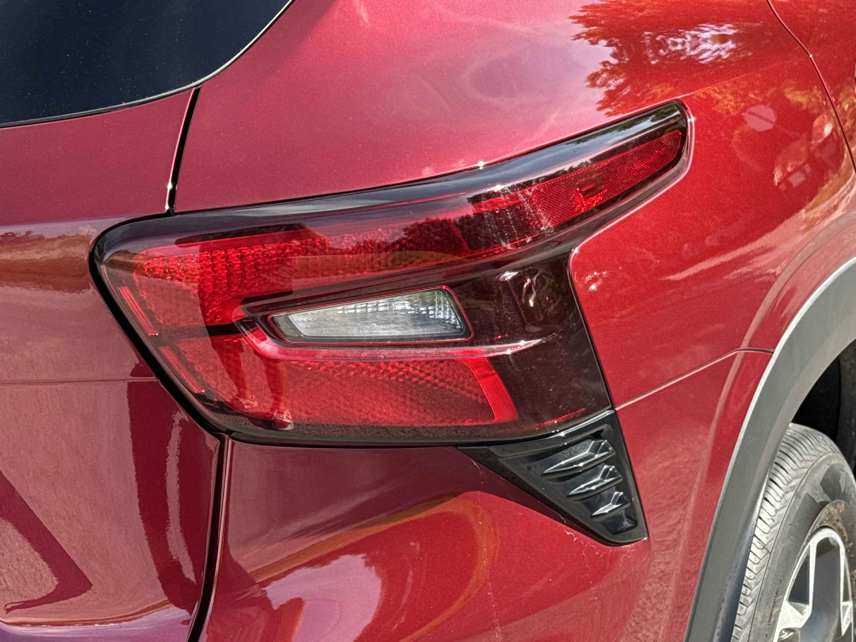 Used 2024 Crimson Metallic Chevrolet LT image 31